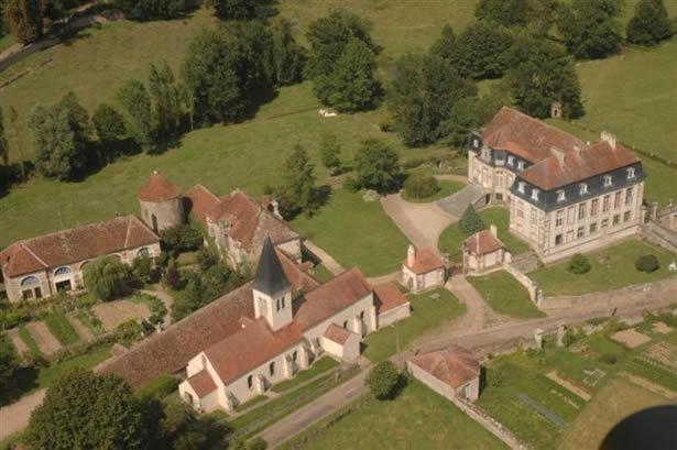 Chateau De Flee Semur-en-Auxois Buitenkant foto